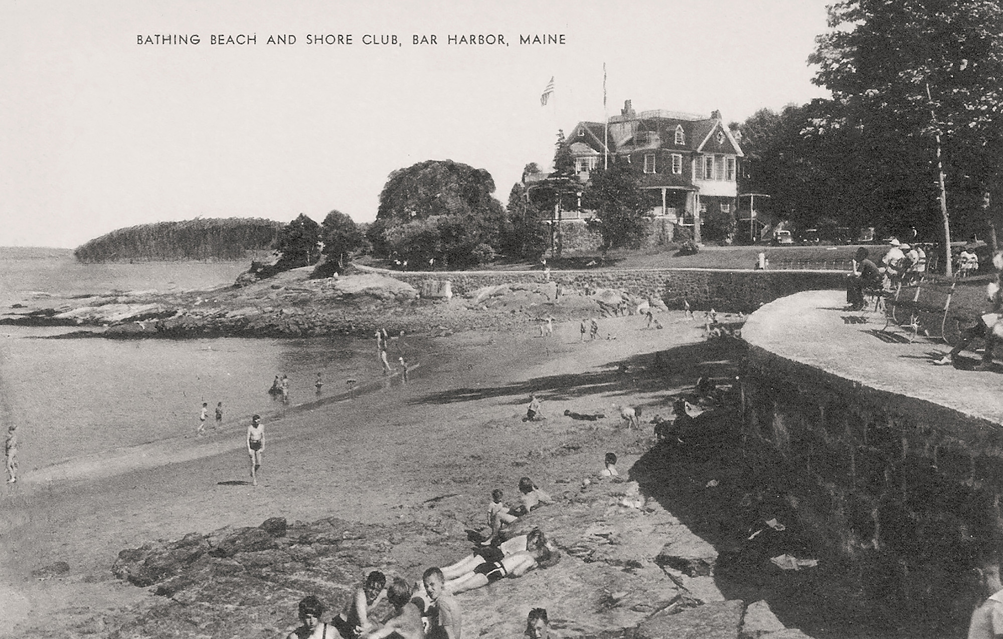 historic image of Bathing Beach and Shore Club. Courtesy of Jesup Memorial Library.