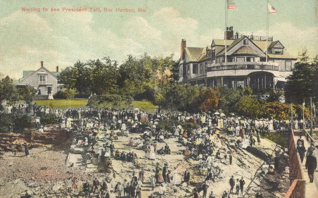 Historic image of Waiting for President Taft. Collection of the Bar Harbor Inn.